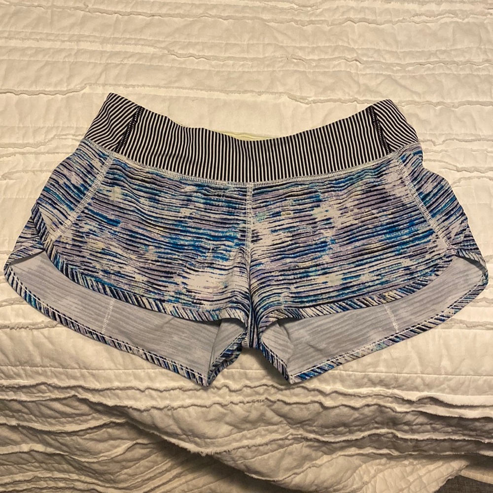 Blurry belle speed shorts 4 blue multicolor with black/white striped waistband